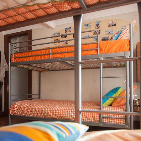 18St. Hostel Espinho  Rum bild